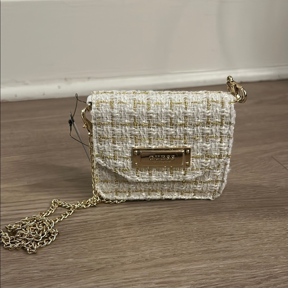 Guess White and Gold Women's Bag